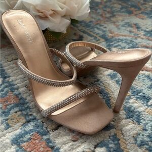 Nine West nude sandals